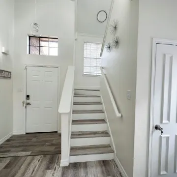 Safe, Central, Cozy Home with Private Parking, KING Bed, near DFW Airport & more