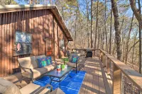 Scenic Greers Ferry Cabin w/ Deck + Fire Pit! - 3-Star