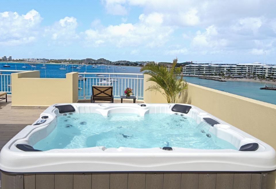 2. 더 빌라 앳 심..