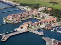 Holiday home on the harbour in Borre - 레지던스