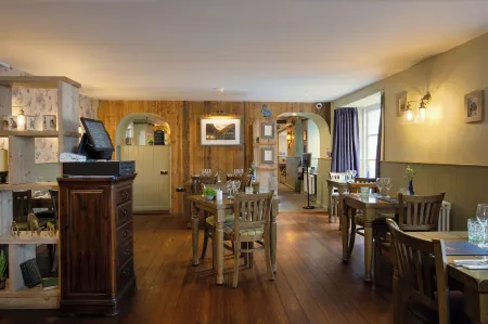 The Crown Hotel Отели в г. Lynton