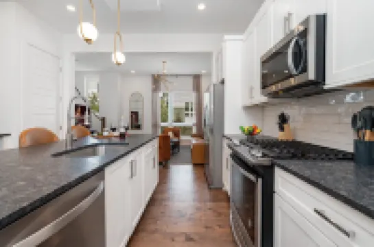 Urban Spur-walk 2 Breweries-mins to Broadway