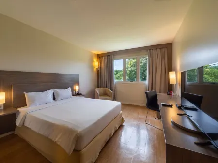 Novotel Manaus Отели в г. Манаус