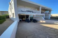Valras’Loc – Terrace with Sea View & Direct Beach Access