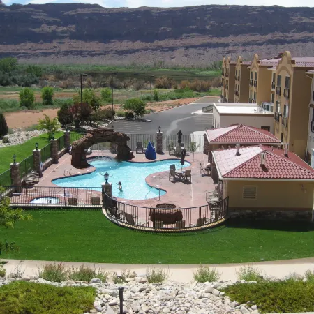 Holiday Inn Express & Suites MOAB by IHG