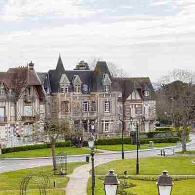 Le Grand Hôtel Cabourg - MGallery Hotel Exterior