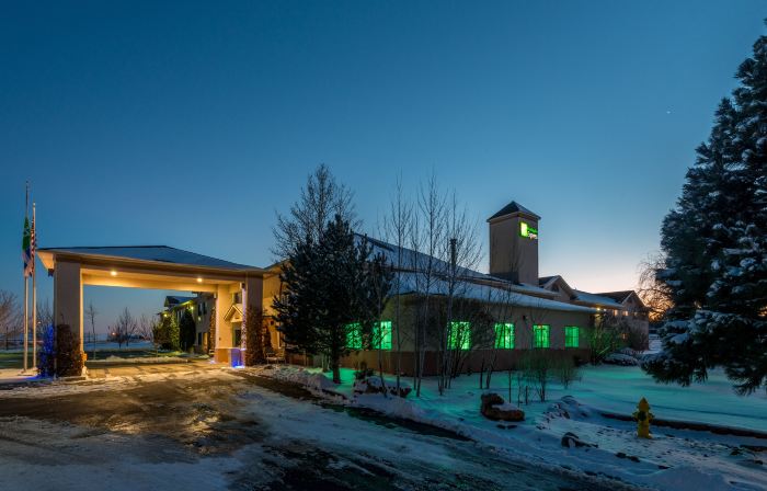 Holiday Inn Express & Suites RATON by IHG