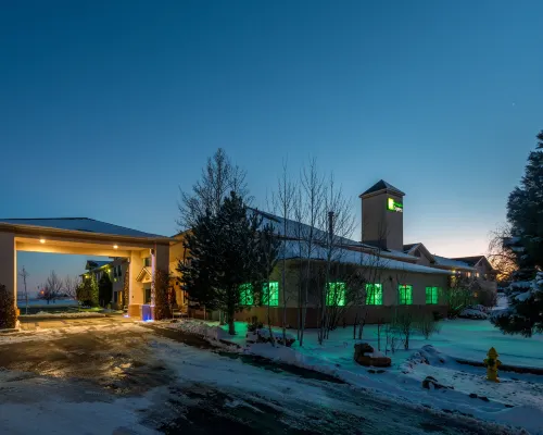 Holiday Inn Express & Suites RATON by IHG Hotels in Raton