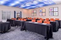 Holiday Inn Express TAMPA N I-75 - UNIVERSITY AREA by IHG