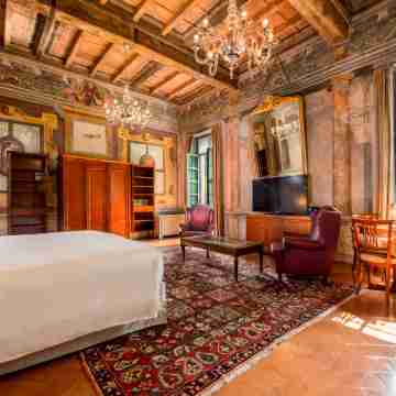 Grand Hotel Villa Torretta, Curio Collection by Hilton Rooms