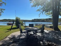 Enjoy the Lake Life, Beautiful Beach, Great for Fishing, Swimming and Boating!!!