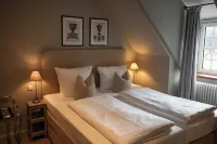 Gut Altholz Landhotel Und Restaurant Hutter Hotels in Plattling