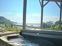 River Run Ridge- Hot Tub- Sleeps 14 Hotels in Crawford County