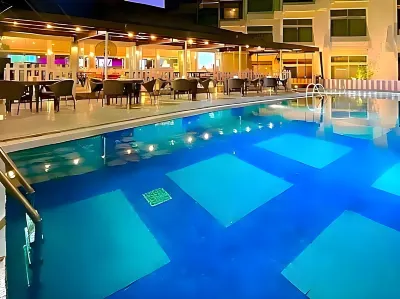 Horison Ultima Makassar Hotels near Wisma Pattimura