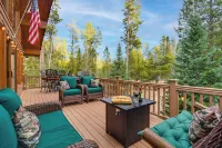 2 Mi to Rocky Mountain Nat'l Park: Cabin w/ Views