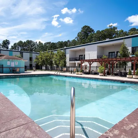 Cottonwood Suites Savannah Hotel & Conference Center