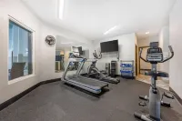 Edgewater Inn and Suites, Ascend Hotel Collection - Gym