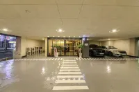 Hotel 24st Urban Brown Seosan Lake Park - parking