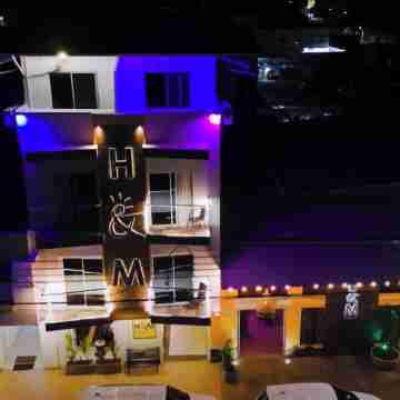 HOTEL HYM SAS Hotel Exterior