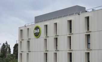 B&B HOTEL Carcassonne Rocadest La Cité