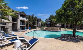  Landing Apartments San Antonio Northeast