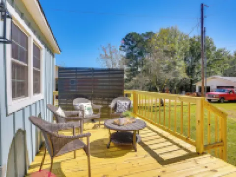 10 マイル トゥ テネシー リバー: ブルー ウィロー テーマド ホーム イウカのホテル