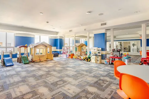 ดีทีเอสเอส ลักซ์แพด 2 ห้องนอน 2 ห้องน้ำ พร้อมสระว่ายน้ำบนดาดฟ้า วิวดีซี เลานจ์