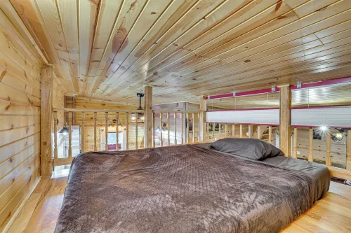 Steps to Marina & Beach: Couples Cottage in Pepin - 4 Sao