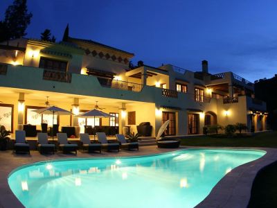 FREE €650 Daily Lux Pack - 7 Bed Villa, pools, spa