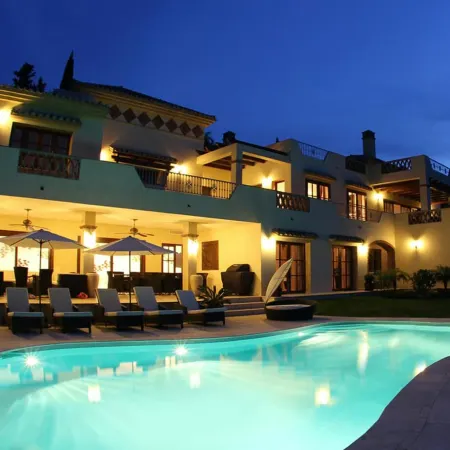 FREE €650 Daily Lux Pack - 7 Bed Villa, pools, spa