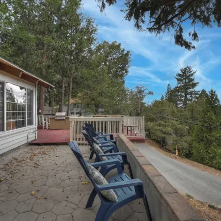 Emerald Arrowhead Haus - For 6