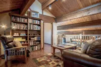 Chocolate Gulch Cabin - North of Ketchum - Mountain View