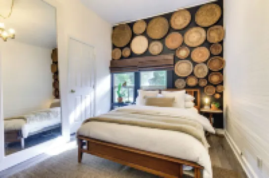 Fire Pit & Yard: Updated Winter Garden Home! Hotels in Winter Garden