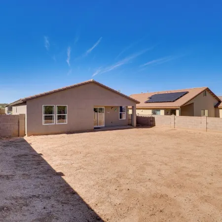 6 Mi to State Park: Newly Built Home in Benson!