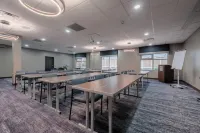 Four Points by Sheraton Louisville Airport - Airport Shuttle
