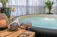 Silver Heart Inn & Cottages - جاكوزي