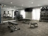Fairfield Inn & Suites Newark Liberty International Airport パス駅周辺のホテル