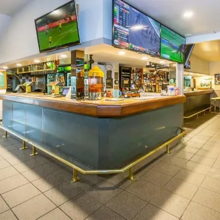The Grand Hotel & Bar - Akaroa