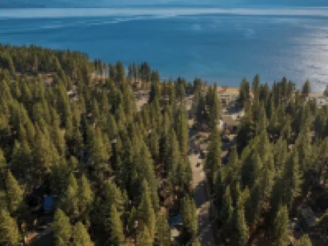 Lake Star by AvantStay Hot Tub Walk to Beach Hotels in Kings Beach