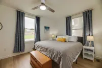 Modern Family Home in Mason w/ Backyard + Fire Pit - 3-Star