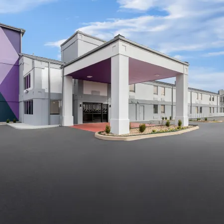 Spark by Hilton Muskogee