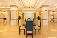 Golden Central Hotel - Parking