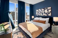 Luxury 2BR Apt + Work-From-Home Space - Boutique