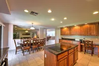 Spacious Litchfield Park Home w/ Yard, Heated Pool - Homestays