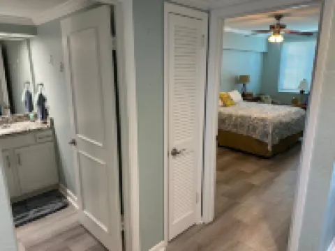 Welcome to Sandpiper Beachfront Condo. Cozy 1-bed in JAX Beach, Perfect for Couples! Pet-friendly!