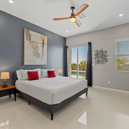 Miami Style Pool House 4 Bed 3.5 Bath