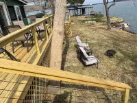 Romantic Lakefront Retreat: Hot Tub, Private Deck, Screened Porch, Dock & Kayaks - Homestays