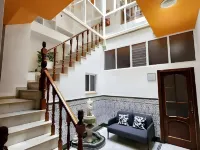 Arc House Plaza Hotéis em Sevilha