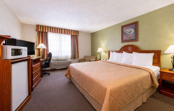 Knights Inn Gallup at 3208 W Hwy 66