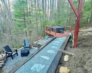 “Little Blue Cabin • Cozy Boho Hideaway • Jacuzzi, Fire Pit & Close to Brp”